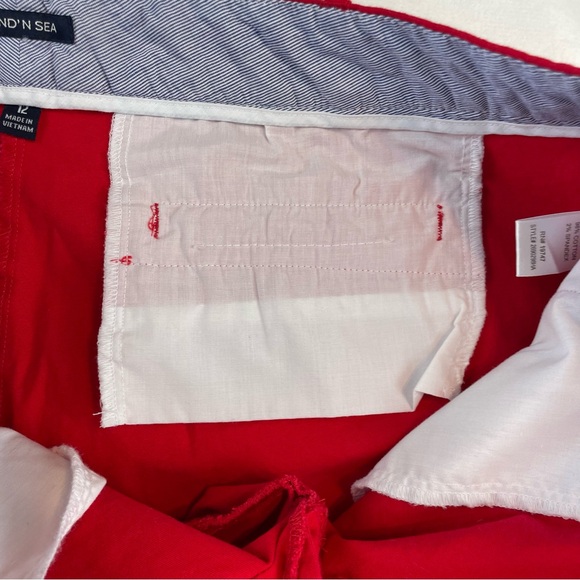 Vibrant Red Shorts Size 12 Land N Sea Tailored Look Pockets Front and Back - Picture 6 of 12